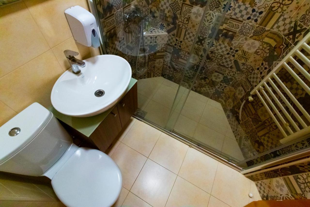 Hotel Pine Skopje Zewnętrze zdjęcie