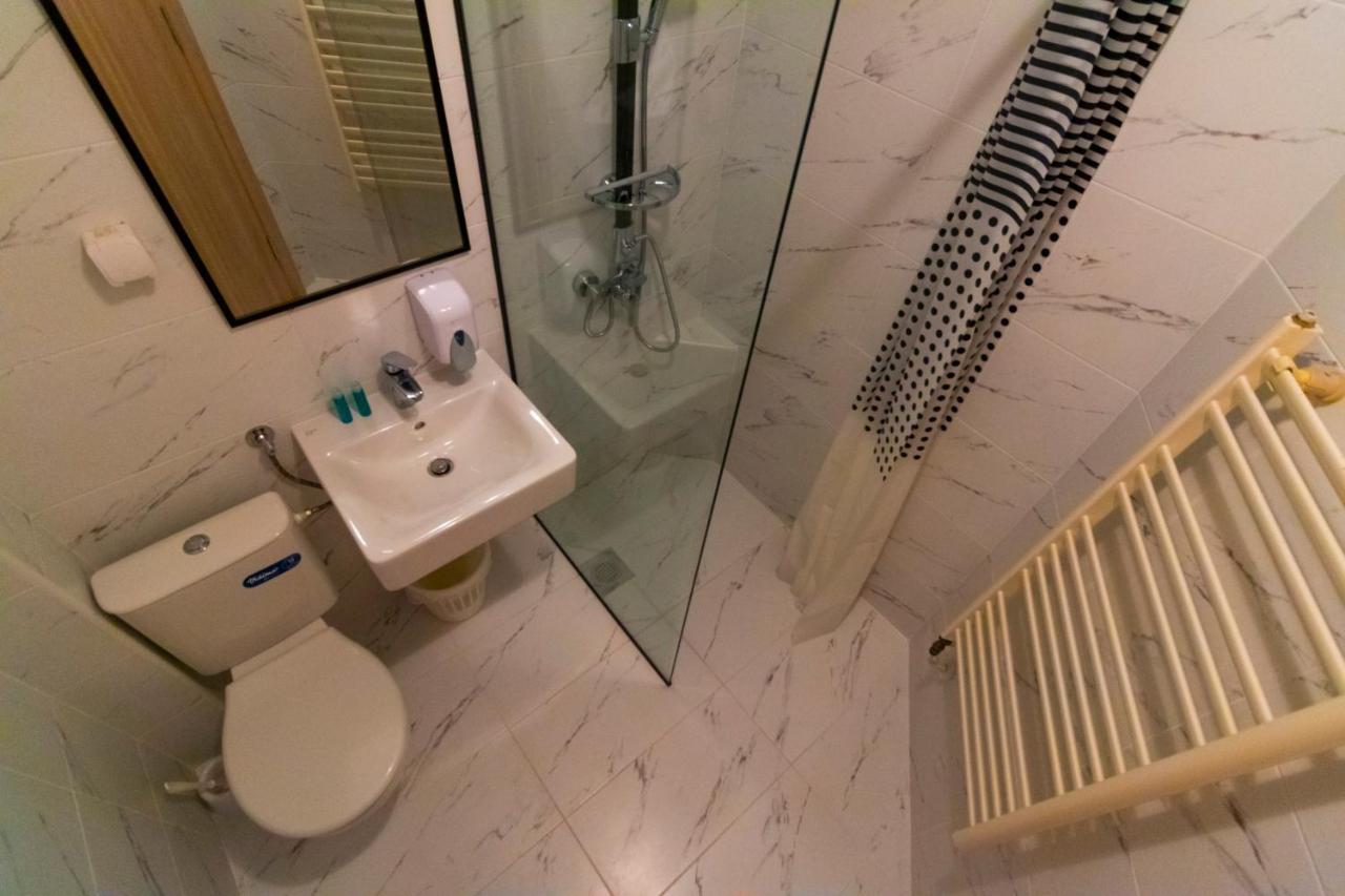 Hotel Pine Skopje Zewnętrze zdjęcie