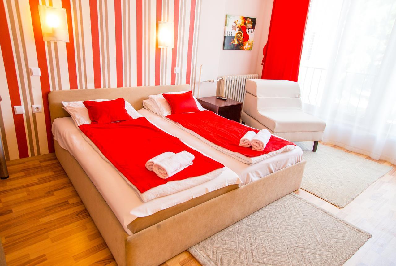 Hotel Pine Skopje Zewnętrze zdjęcie